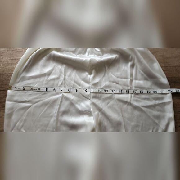 Vintage Victoria's Secret Gold Label Silky Cream Pajama Set Women's Medium - Picture 9 of 10